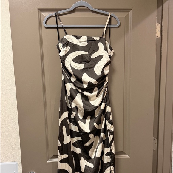 Paper Heart Dresses & Skirts - Black & White Abstract Midi Slip Dress